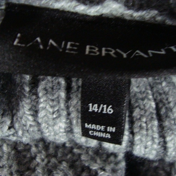 **NWOT Lane Bryant Turtle Neck Embellished - Picture 5 of 5